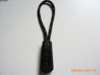 廠家直銷超低價拉頭拉片 常熟市日興服飾輔料銷售的專業(yè)優(yōu)勢